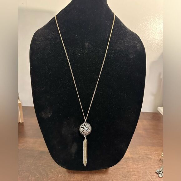 Lucky Brand Ball with tassel necklace - Picture 2 of 3